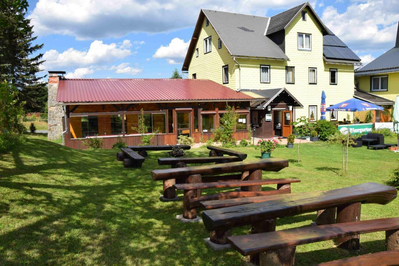 Marschalls Hotel Am Rennsteig Neuhaus am Rennweg Buitenkant foto