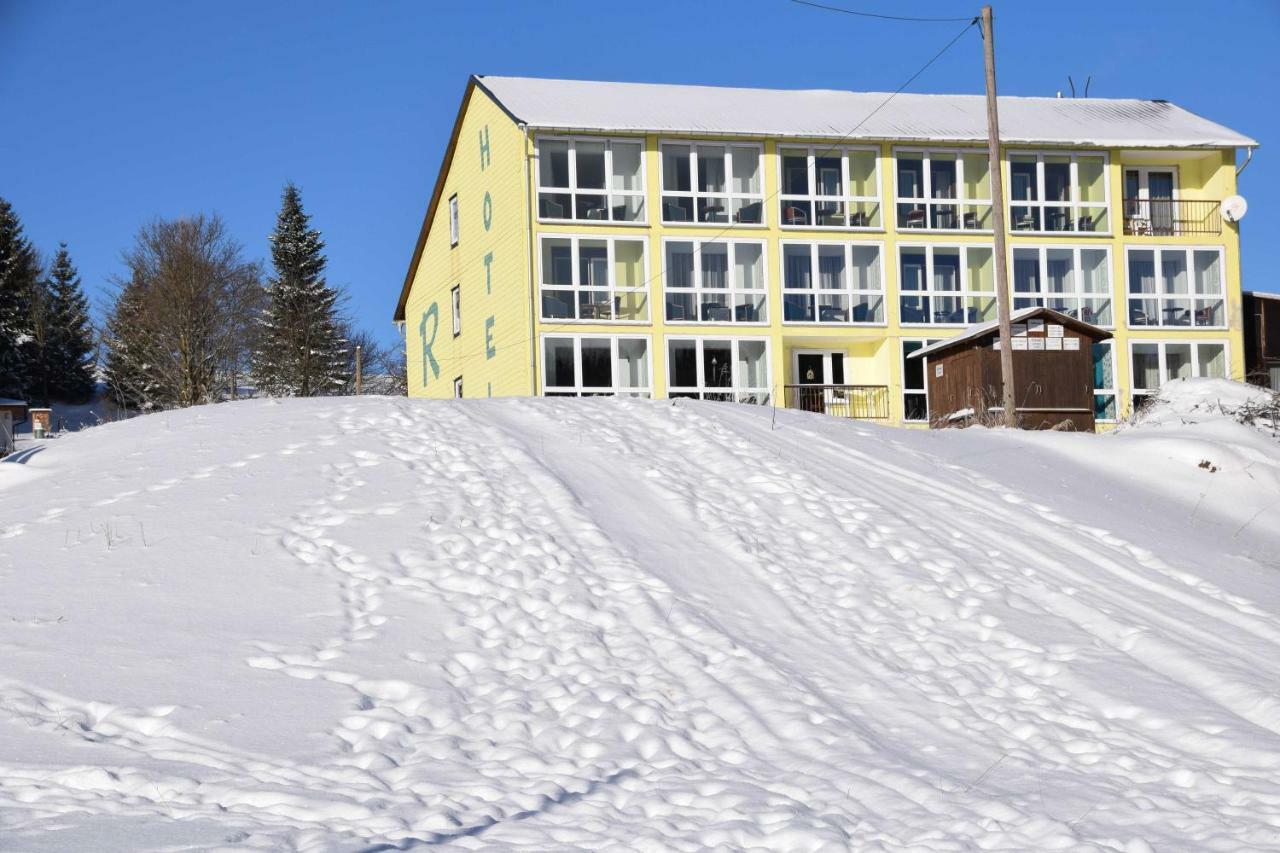 Marschalls Hotel Am Rennsteig Neuhaus am Rennweg Buitenkant foto